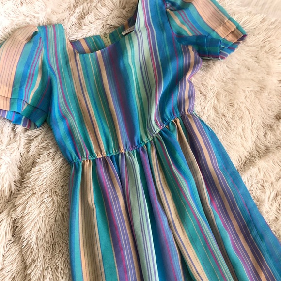 VINTAGE Striped Pastel Dress! - Picture 4 of 8